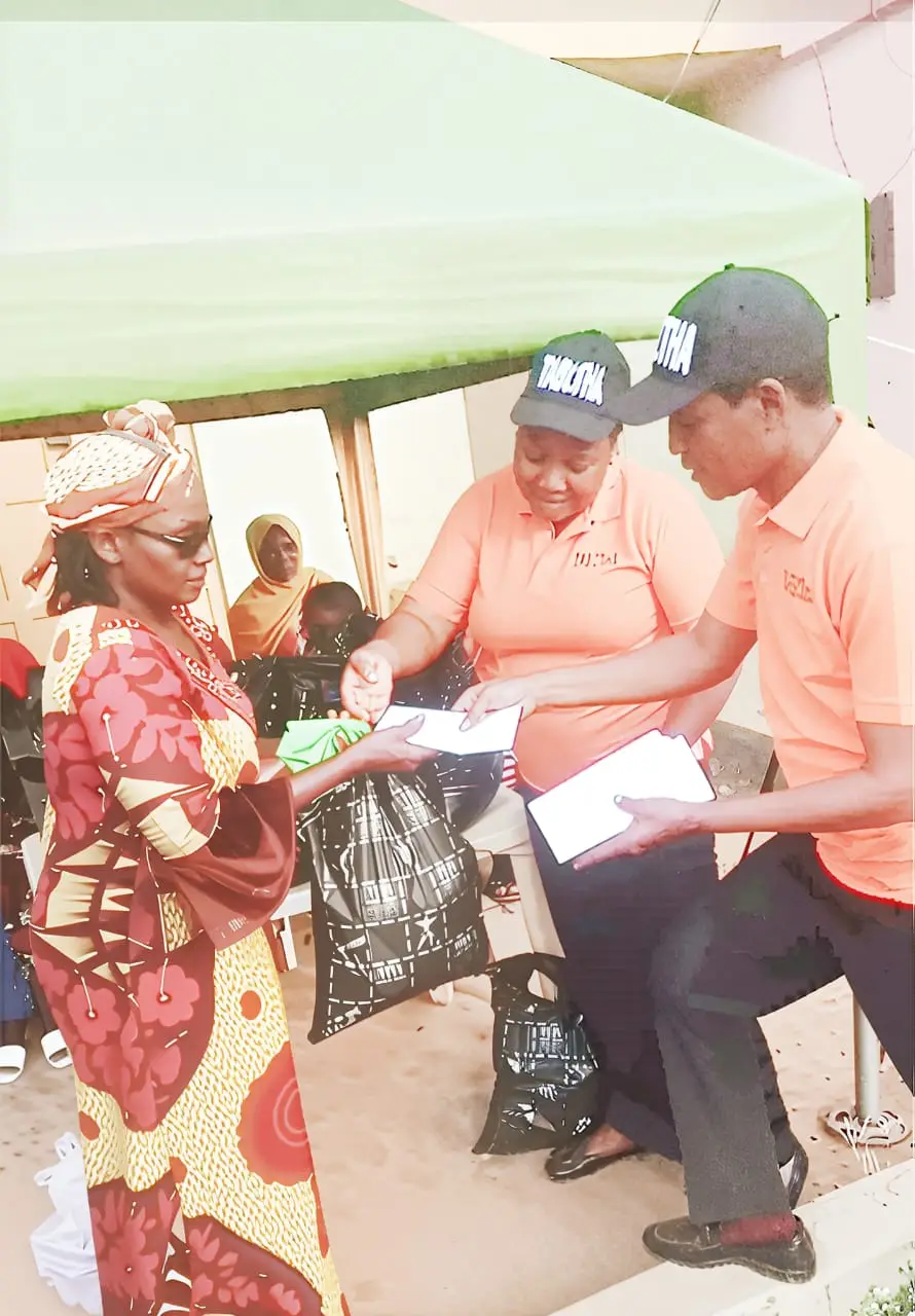 Cash and food support for vulnerable families